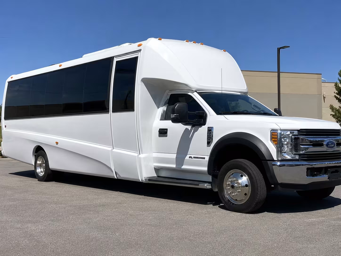 allen 20 passenger minibus rental